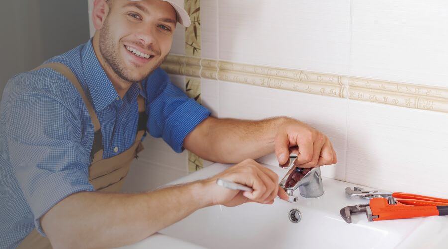 Professional clogged drains services in Mcadoo, TX